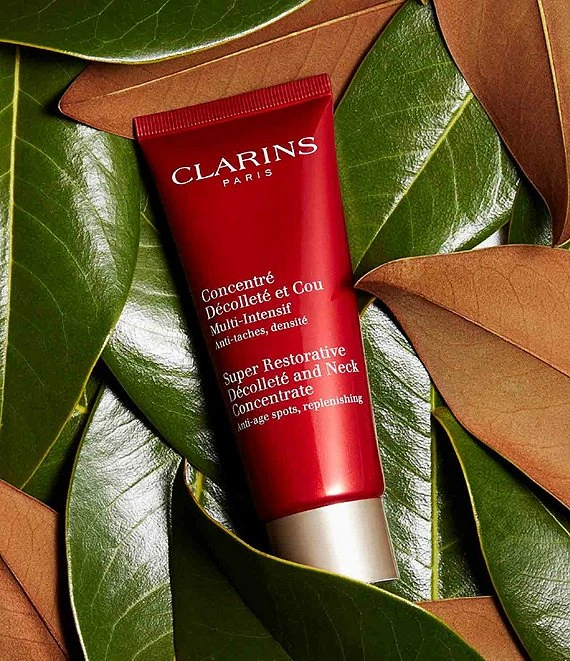 Clarins Super Restorative Anti-Aging Decollete And Neck Cream 4 Clarins Super Restorative Anti-Aging Decollete And Neck Cream - Afbeelding 2