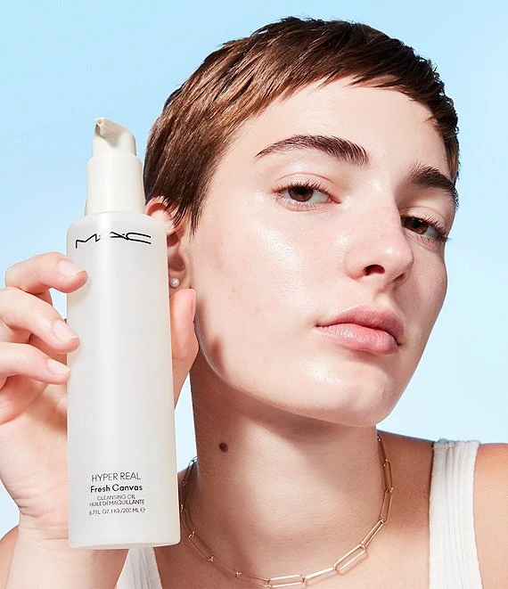 MAC Hyper Real Fresh Canvas Cleansing Oil 5 MAC Hyper Real Fresh Canvas Cleansing Oil - Afbeelding 3