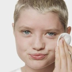 Clinique Great Skin Everywhere Skincare Set: For Combination Oily Skin 9 Clinique Great Skin Everywhere Skincare Set: For Combination Oily Skin -Bobbi Brown sales 00000000 20357166 03 ai