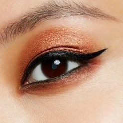 MAC Dazzleshadow Extreme Eyeshadow