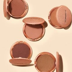MAC Skinfinish Sunstruck Radiant Bronzer 10 MAC Skinfinish Sunstruck Radiant Bronzer -Bobbi Brown sales 00000000 zi 29efda6e 6272 454a 9f11 b2682793324f 04 ai