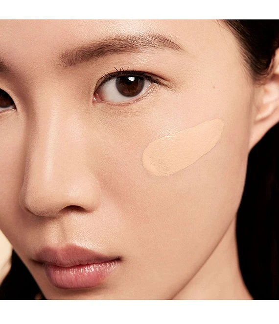 Yves Saint Laurent Beaute All Hours Luminous Matte Foundation 24H Longwear SPF 30 With Hyaluronic Acid 8 Yves Saint Laurent Beaute All Hours Luminous Matte Foundation 24H Longwear SPF 30 With Hyaluronic Acid - Afbeelding 6