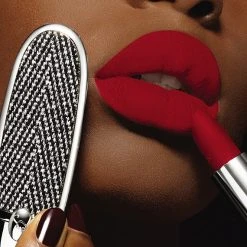 Guerlain Rouge G Fashion-Inspired Luxurious Velvet Mirrored Lipstick Case 10 Guerlain Rouge G Fashion-Inspired Luxurious Velvet Mirrored Lipstick Case -Bobbi Brown sales 00000000 zi 4e120c0e 9da9 4330 b5ff 72f70b38eb02 03 ai
